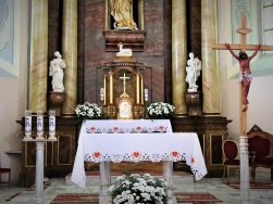 Kościół Matki Bożej Królowej Polski i świętego Maternusa w Stroniu Śląskim